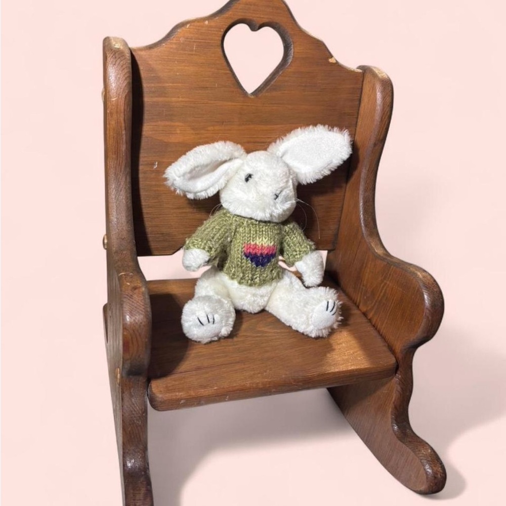 Heart Cutout Wooden Rocking Chair - Picture 4 of 5